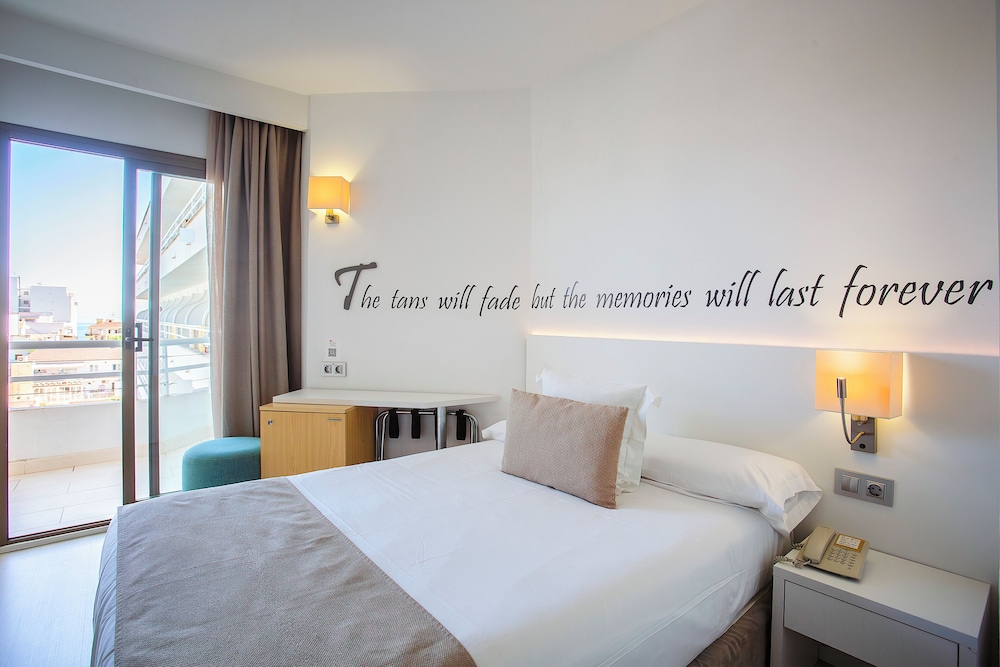 BQ Can Picafort Hotel — Hotel rooms in Can Picafort, Balearic Islands