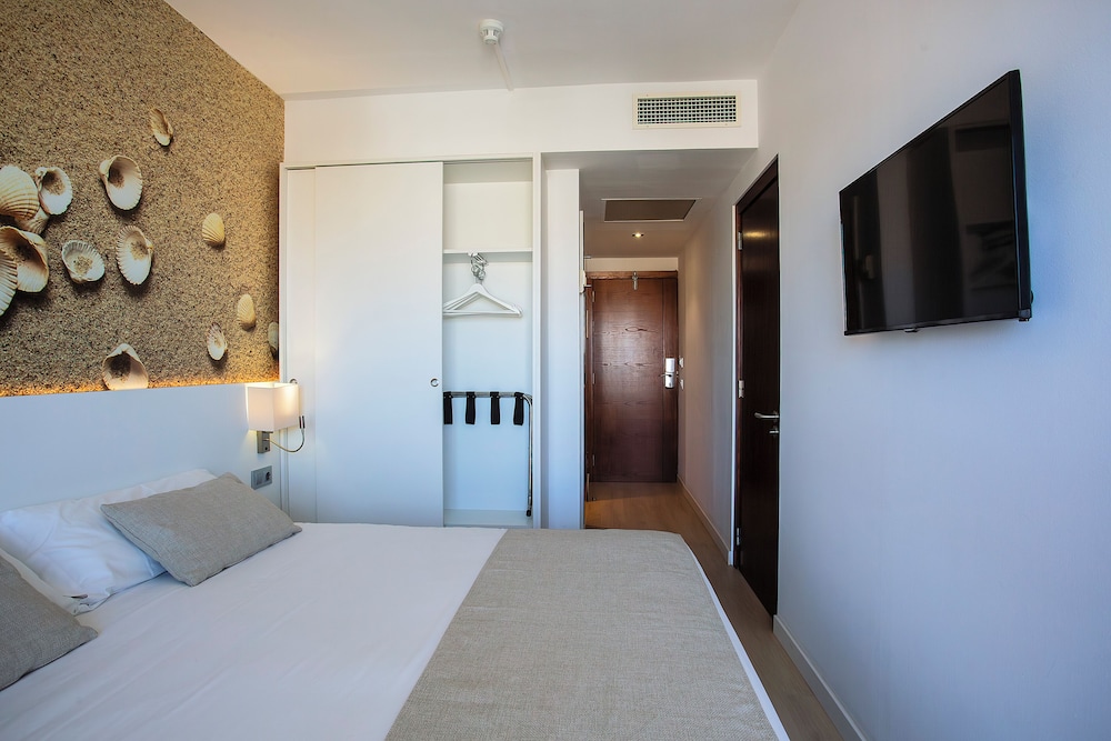 BQ Can Picafort Hotel — Hotel rooms in Can Picafort, Balearic Islands