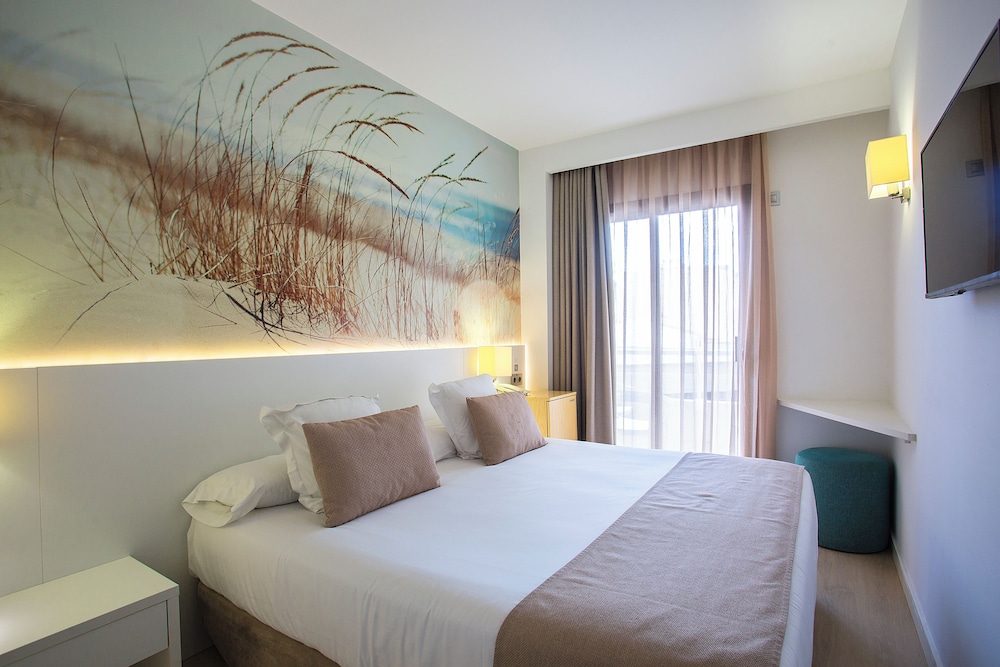 BQ Can Picafort Hotel — Hotel rooms in Can Picafort, Balearic Islands