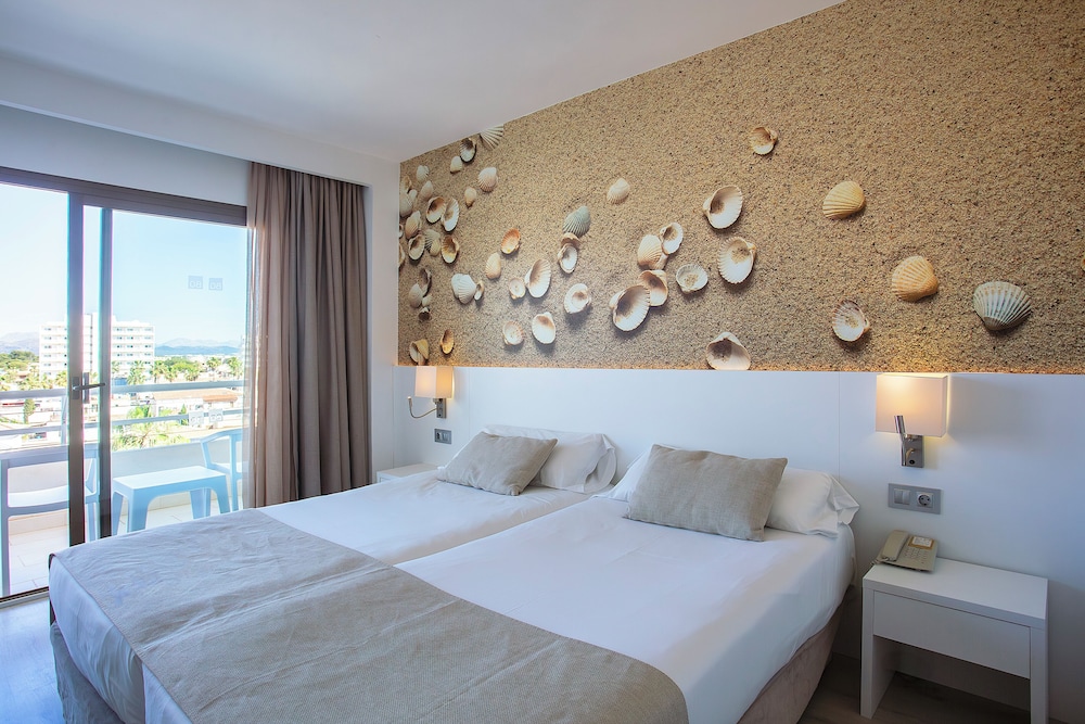 BQ Can Picafort Hotel — Hotel rooms in Can Picafort, Balearic Islands