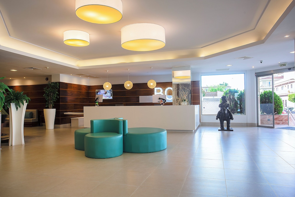 BQ Can Picafort Hotel — Hotel building in Can Picafort, Balearic Islands