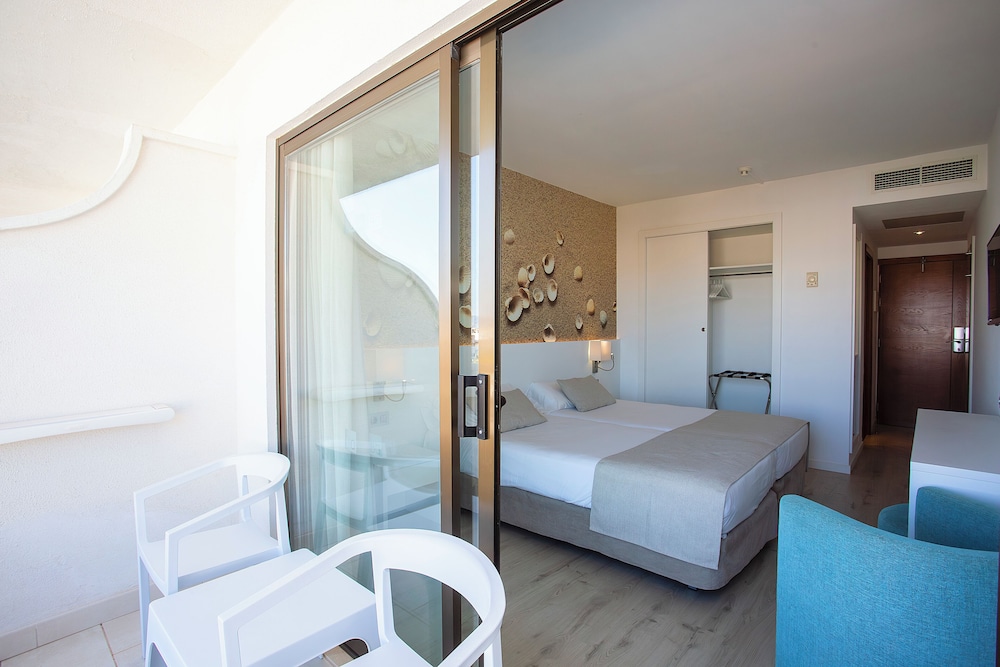 BQ Can Picafort Hotel — Hotel rooms in Can Picafort, Balearic Islands