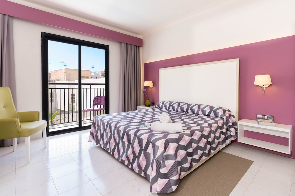 The Purple Hotel by Ibiza Feeling - Adults only — Hotel rooms in San Antonio, Balearic Islands