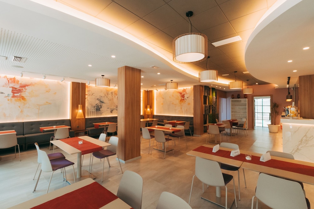 The Purple Hotel by Ibiza Feeling - Adults only — Restaurant & bars in San Antonio, Balearic Islands