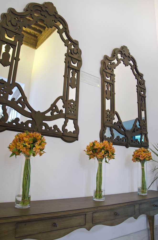 Hotel Boutique Palacio Pinello — Hotel building in Seville, Andalusia