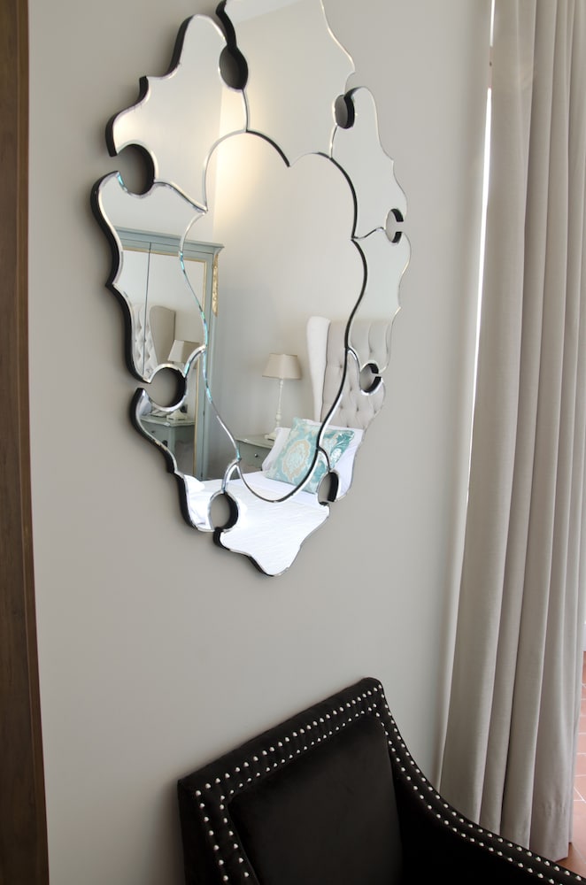 Hotel Boutique Palacio Pinello — Hotel rooms in Seville, Andalusia