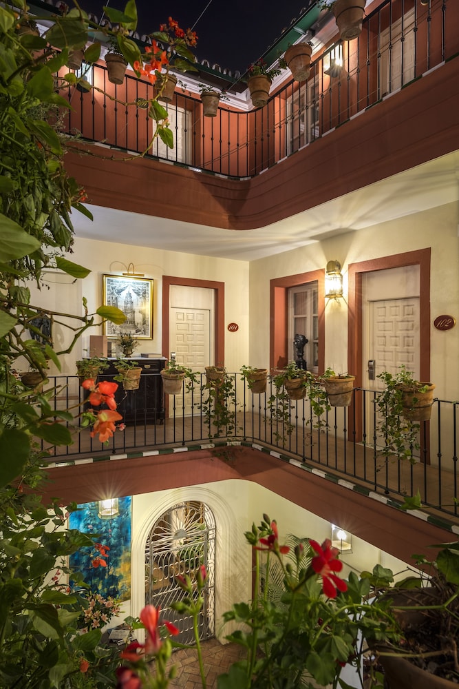 Hotel Las Casas de El Arenal by Casas y Palacios — Hotel building in Seville, Andalusia