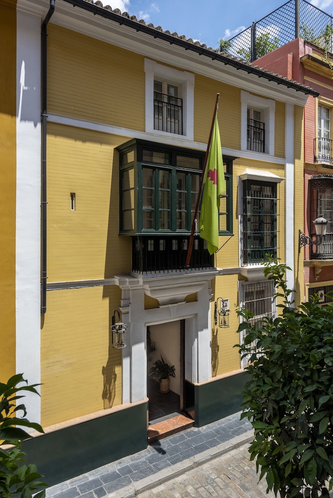 Hotel Las Casas de El Arenal by Casas y Palacios — Hotel building in Seville, Andalusia