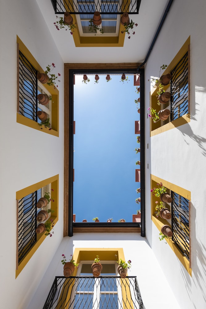 Hotel Las Casas de El Arenal by Casas y Palacios — Hotel rooms in Seville, Andalusia