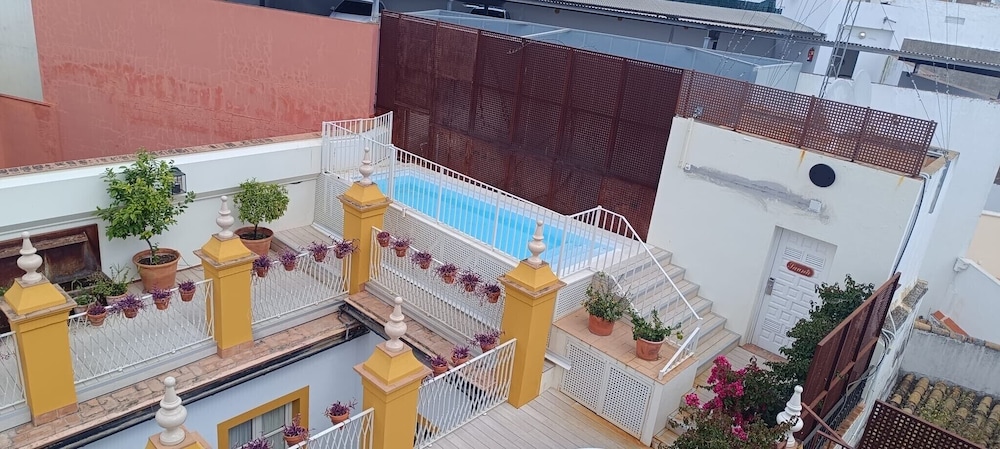 Hotel Las Casas de El Arenal by Casas y Palacios — Hotel rooms in Seville, Andalusia