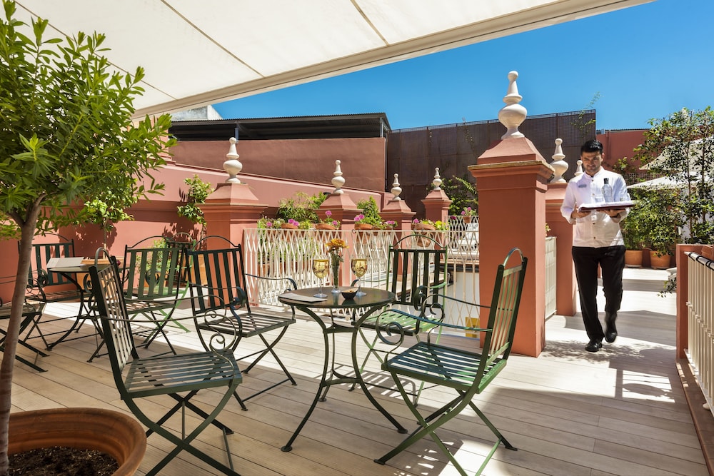 Hotel Las Casas de El Arenal by Casas y Palacios — Restaurant & bars in Seville, Andalusia
