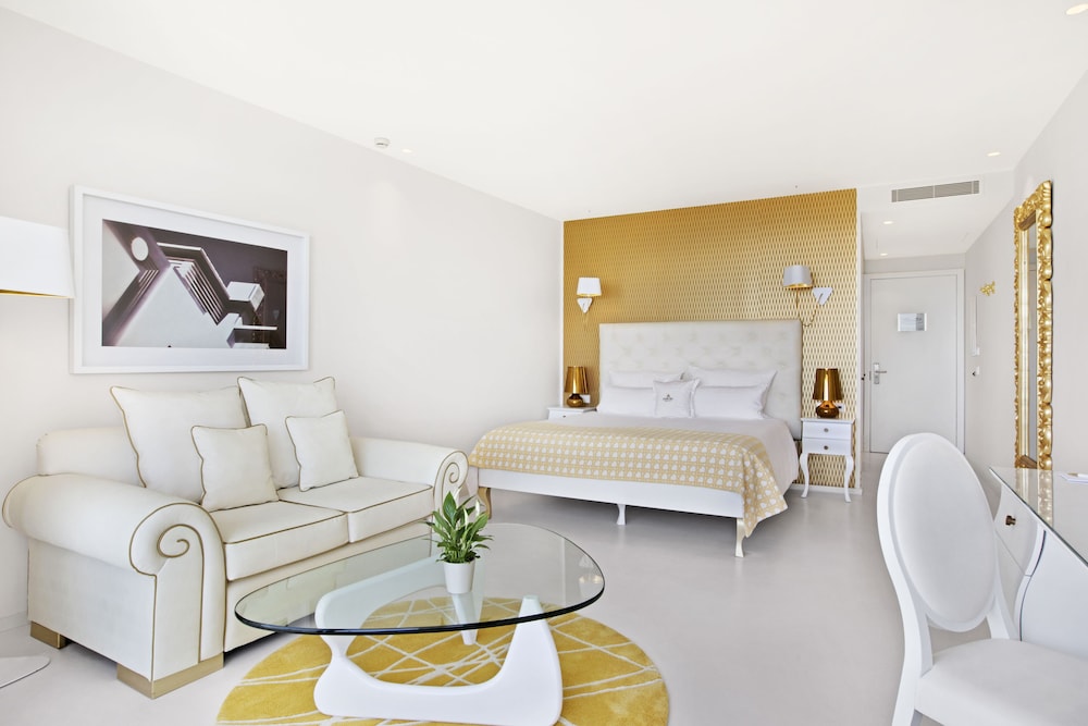 Portals Hills Boutique Hotel — Hotel rooms in Portals Nous, Balearic Islands