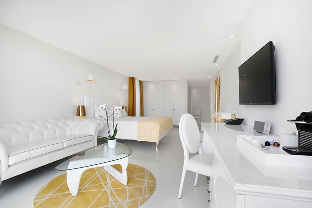 Portals Hills Boutique Hotel — Hotel rooms in Portals Nous, Balearic Islands