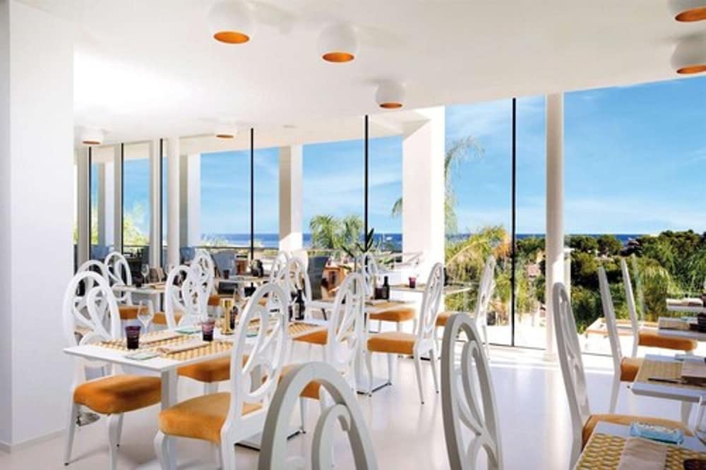 Portals Hills Boutique Hotel — Restaurant & bars in Portals Nous, Balearic Islands