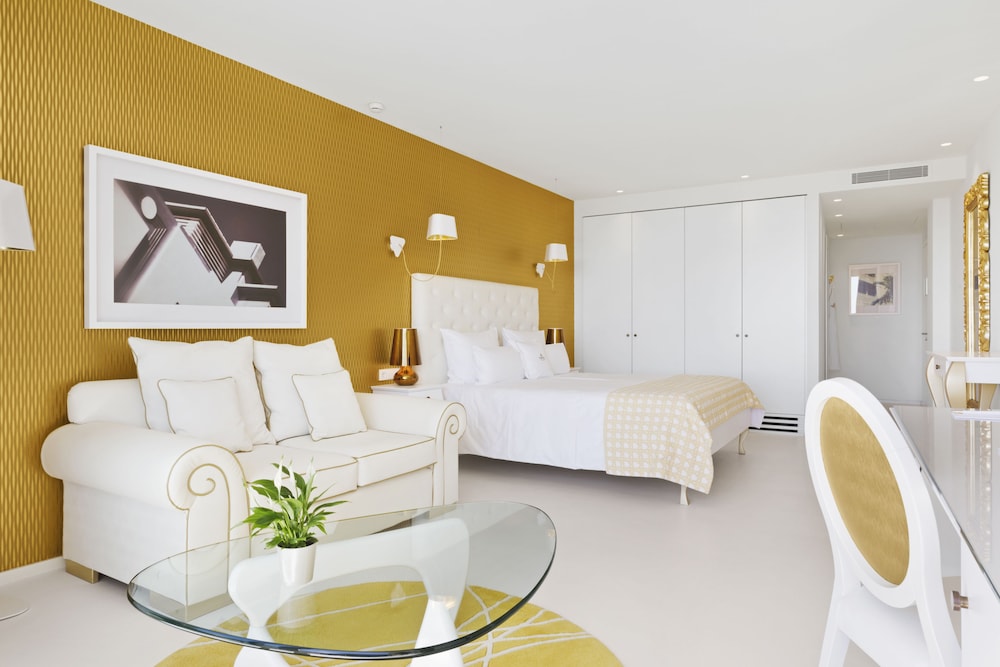 Portals Hills Boutique Hotel — Hotel rooms in Portals Nous, Balearic Islands