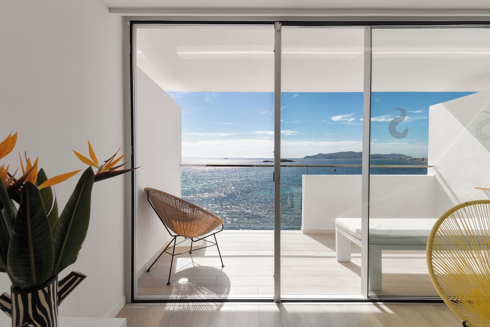 Sud Ibiza Suites — Hotel rooms in Ibiza Town, Balearic Islands