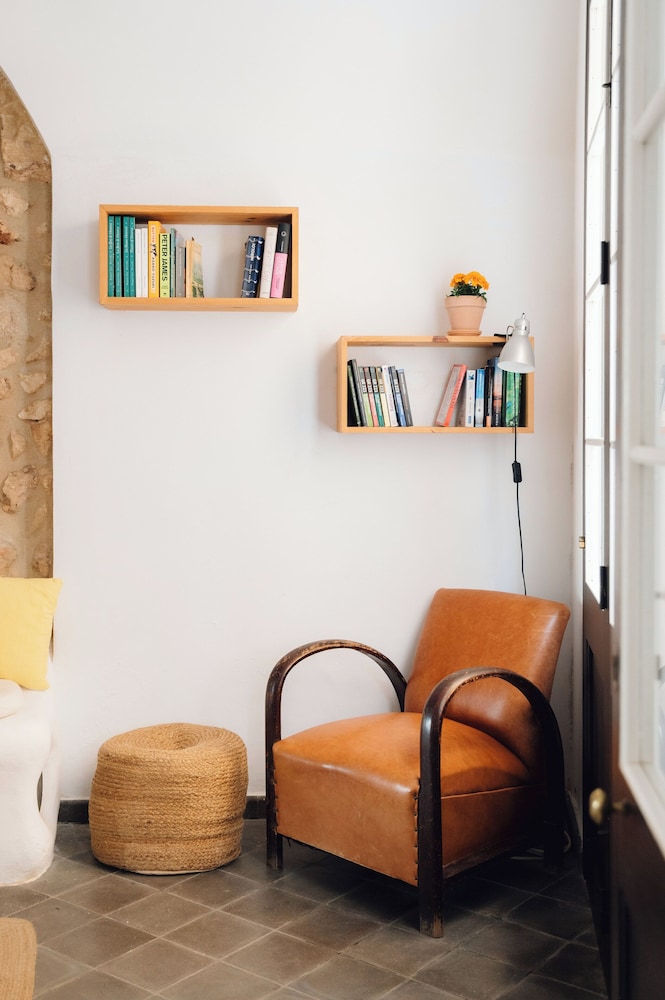 HoMe Hotel Menorca — Hotel rooms in Ciutadella de Menorca, Balearic Islands