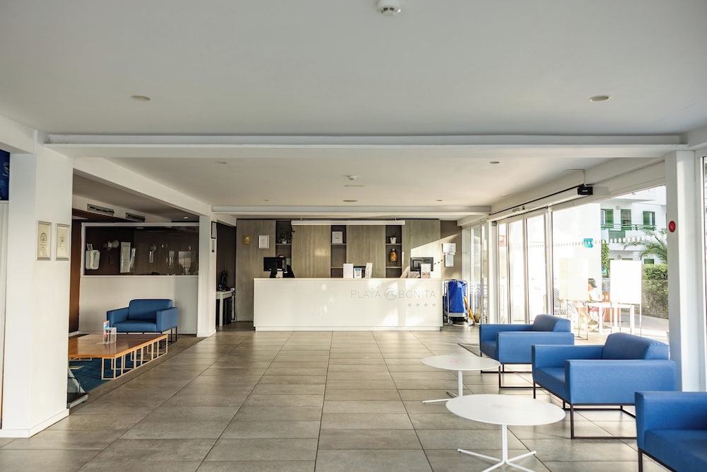 Servatur Playa Bonita — Hotel building in Playa del Ingles, Canary Islands