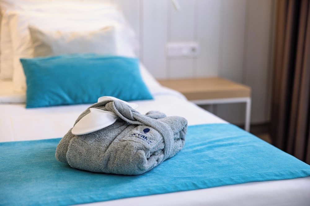 Servatur Playa Bonita — Hotel rooms in Playa del Ingles, Canary Islands