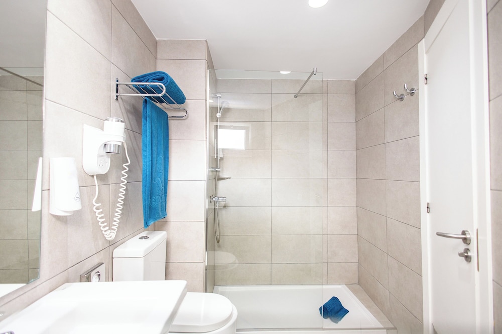 Servatur Playa Bonita — Hotel rooms in Playa del Ingles, Canary Islands