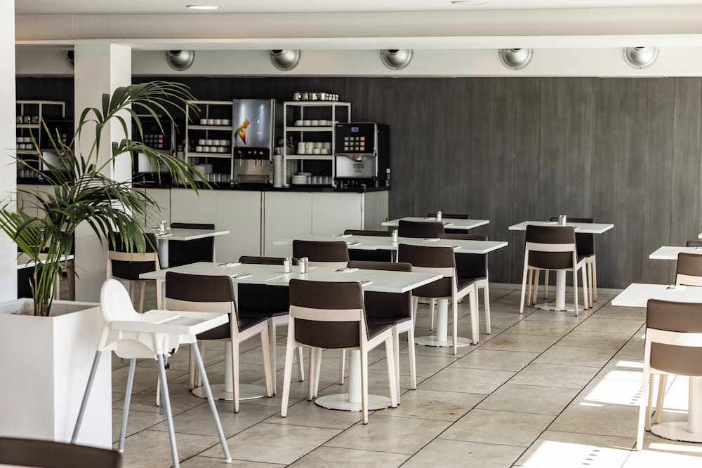 Servatur Playa Bonita — Restaurant & bars in Playa del Ingles, Canary Islands