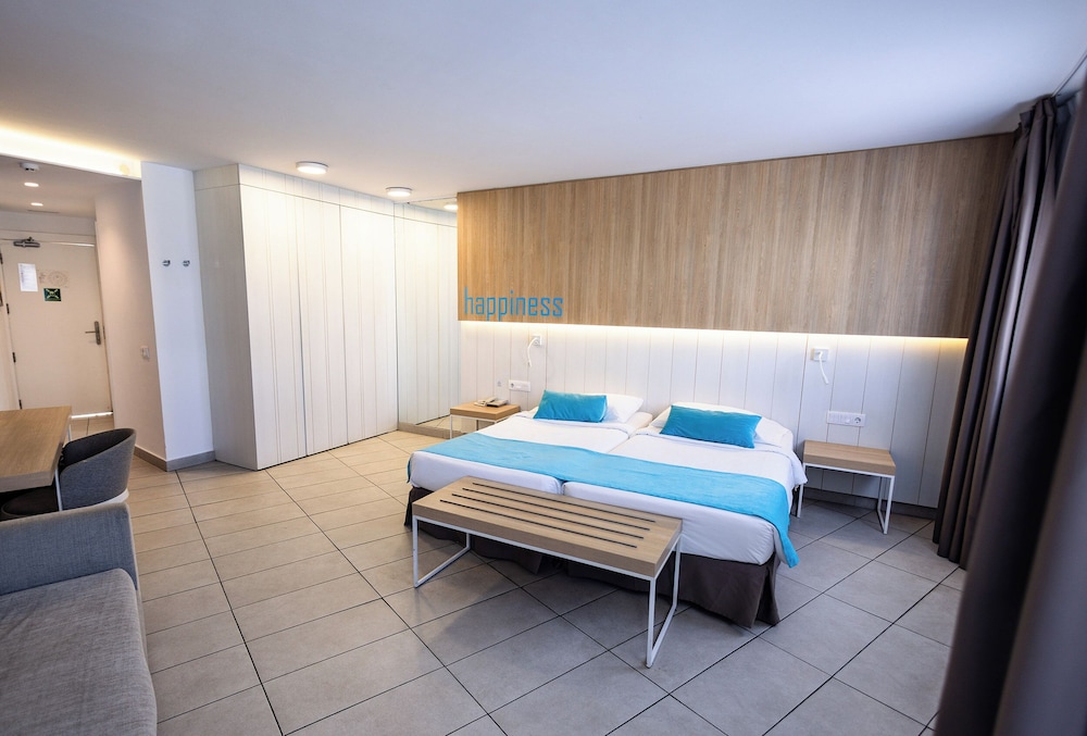 Servatur Playa Bonita — Hotel rooms in Playa del Ingles, Canary Islands