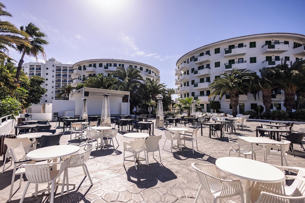 Servatur Playa Bonita — Restaurant & bars in Playa del Ingles, Canary Islands