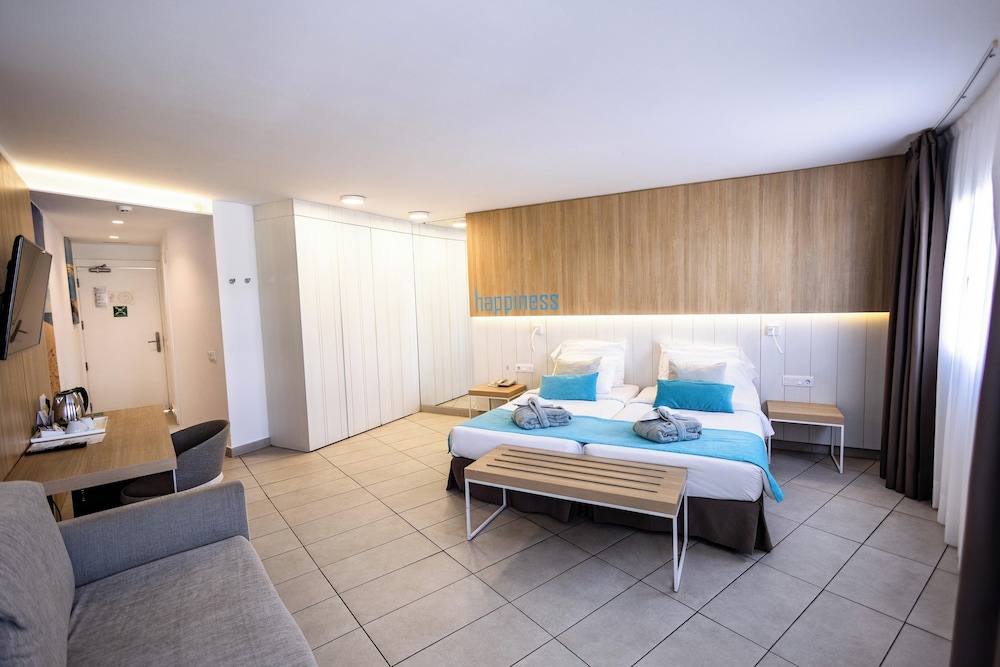 Servatur Playa Bonita — Hotel rooms in Playa del Ingles, Canary Islands