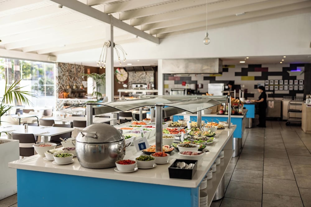 Servatur Playa Bonita — Restaurant & bars in Playa del Ingles, Canary Islands