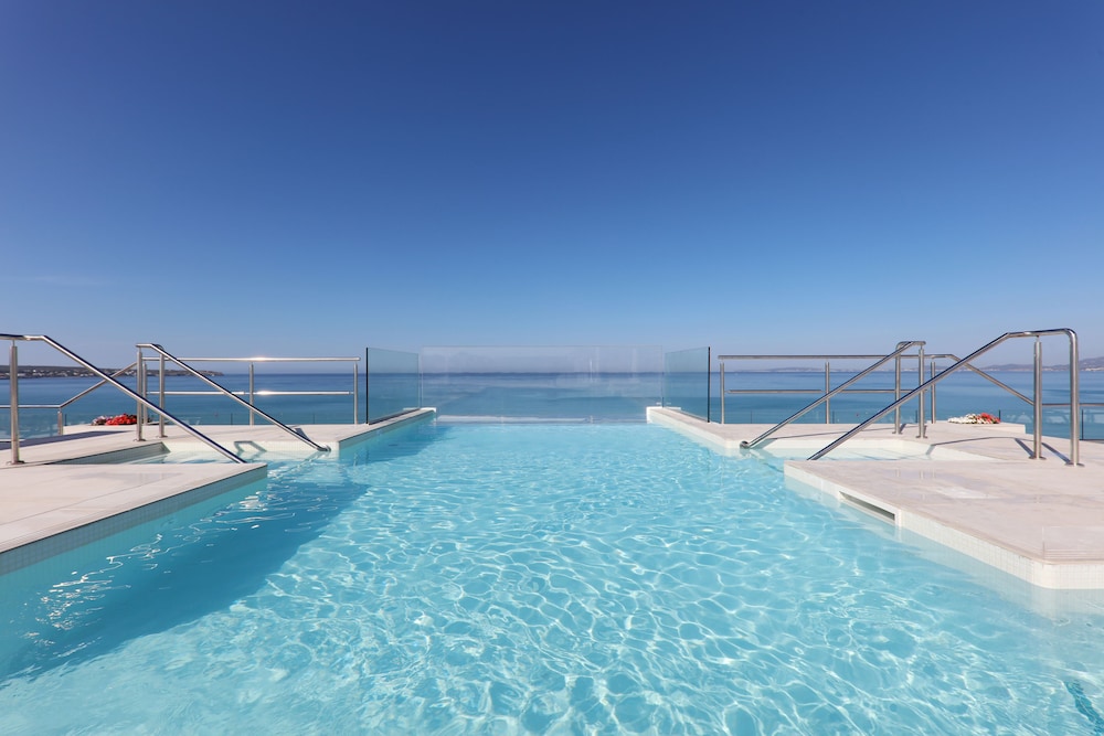 Iberostar Waves Bahía de Palma -Adults Only — Swimming pool in Playa de Palma, Balearic Islands