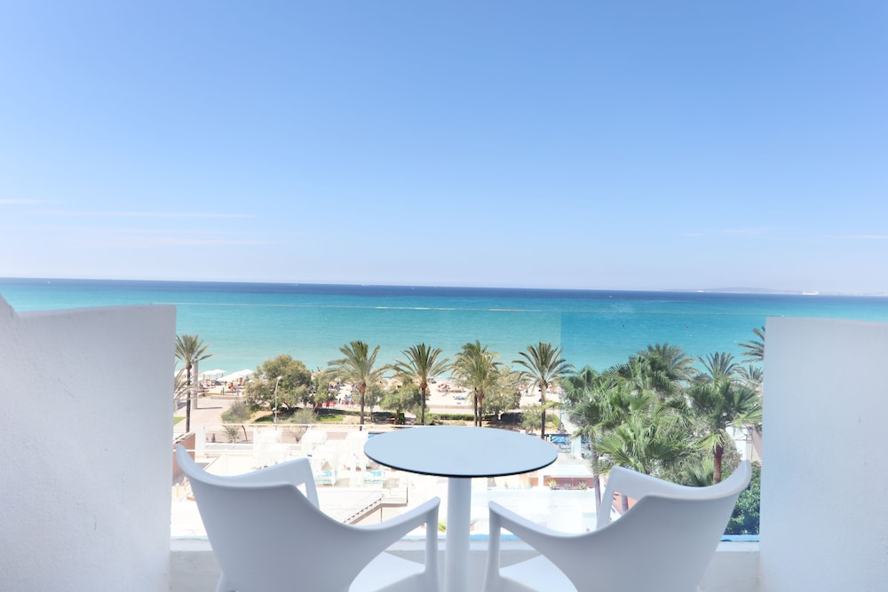 Iberostar Waves Bahía de Palma -Adults Only — Beach in Playa de Palma, Balearic Islands