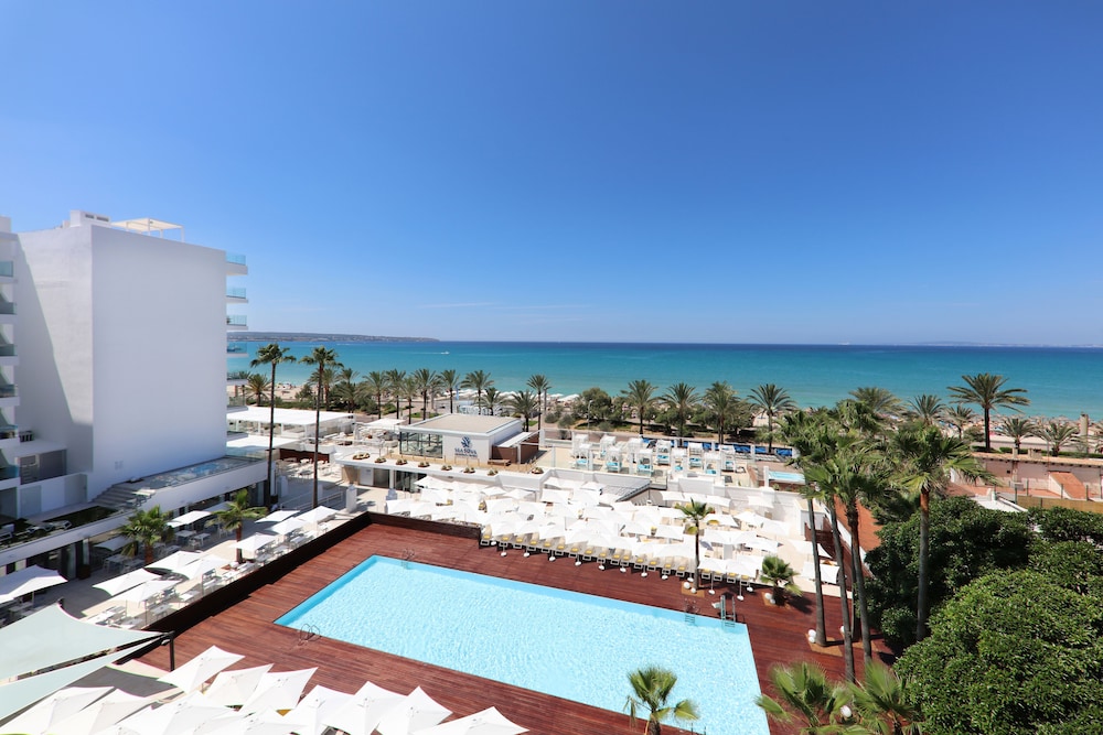 Iberostar Waves Bahía de Palma -Adults Only — Main photo in Playa de Palma, Balearic Islands