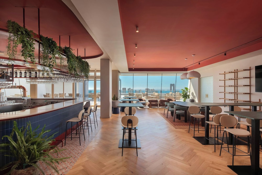 Four Points by Sheraton Costa Blanca Resort — Restaurant & bars in Benidorm, Valencian Community