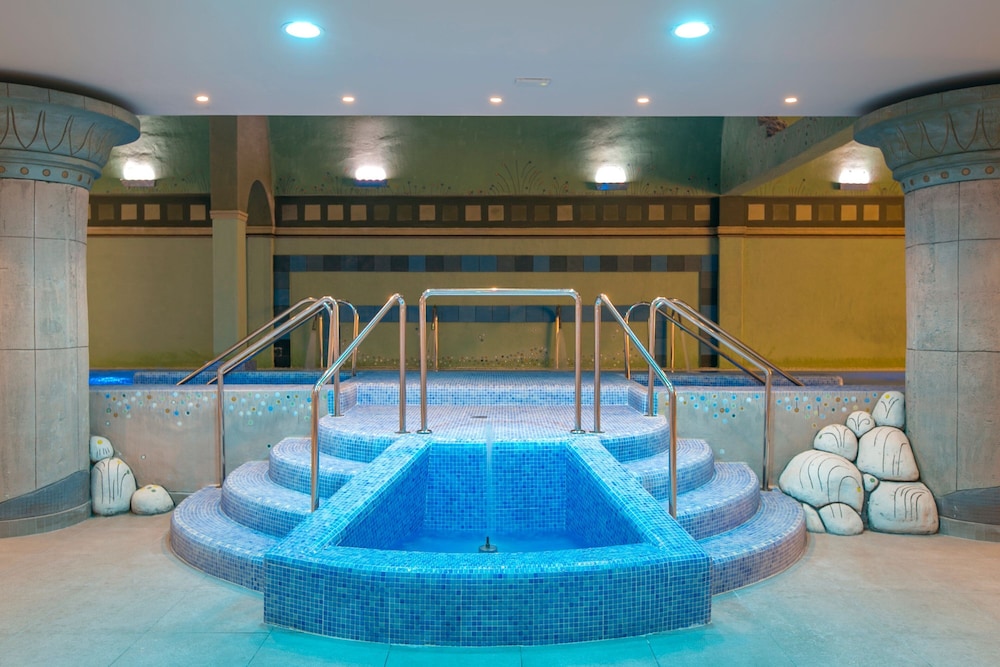Four Points by Sheraton Costa Blanca Resort — Spa in Benidorm, Valencian Community