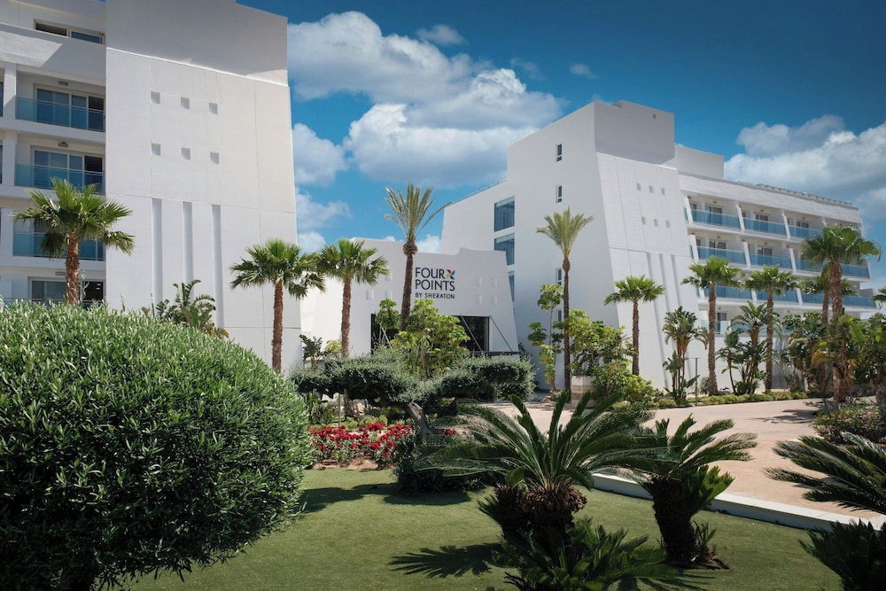 Four Points by Sheraton Costa Blanca Resort — Hotel building in Benidorm, Valencian Community