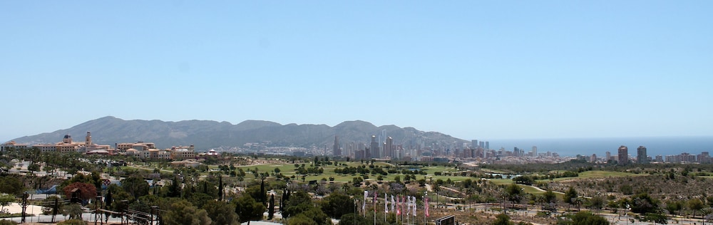 Four Points by Sheraton Costa Blanca Resort — Attractions in the area in Benidorm, Valencian Community