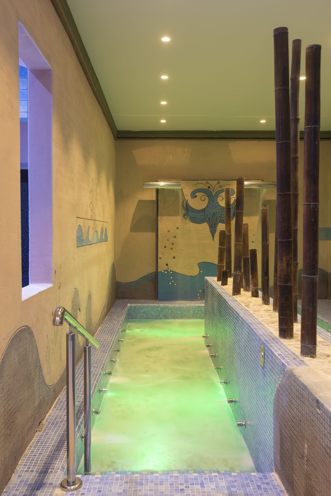 Four Points by Sheraton Costa Blanca Resort — Spa in Benidorm, Valencian Community