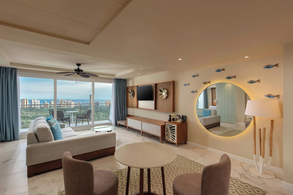 Four Points by Sheraton Costa Blanca Resort — Hotel rooms in Benidorm, Valencian Community