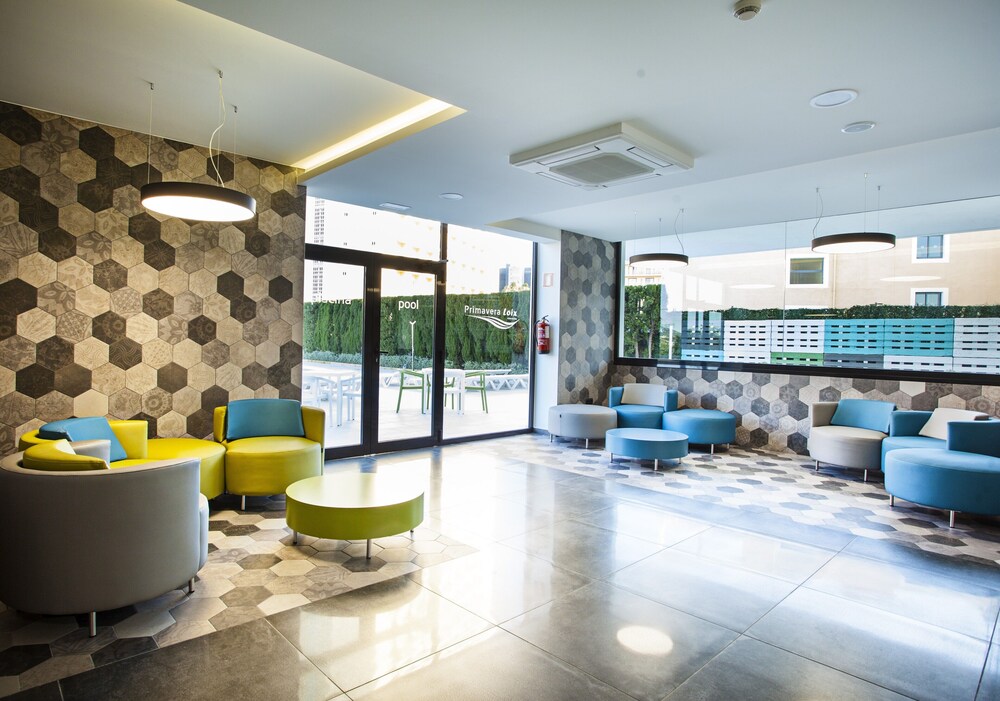 Apartamentos Primavera Loix — Hotel rooms in Benidorm, Valencian Community