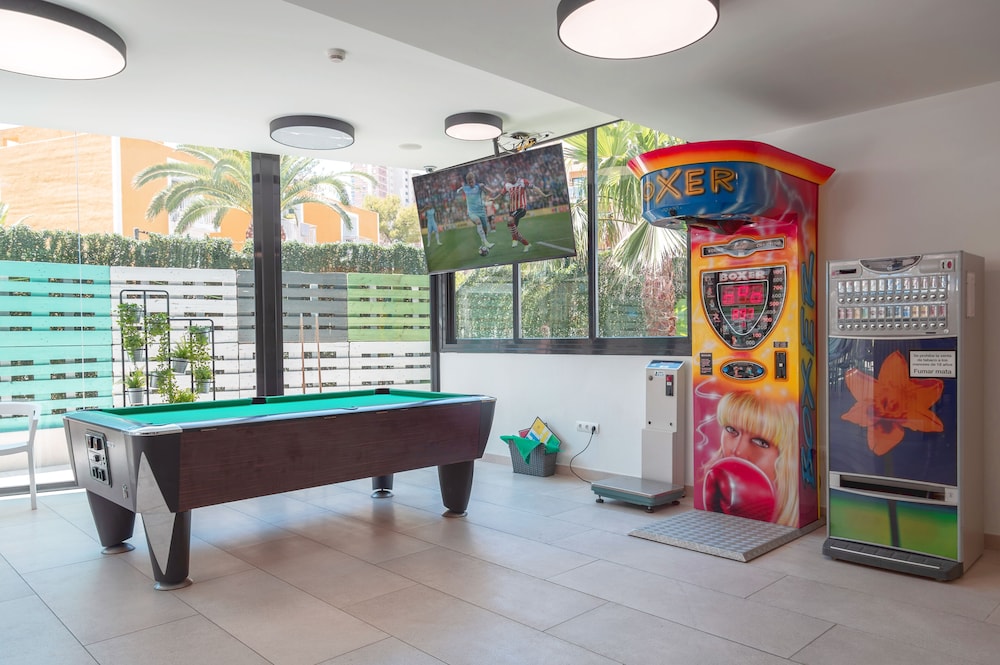 Apartamentos Primavera Loix — Sports & recreation in Benidorm, Valencian Community
