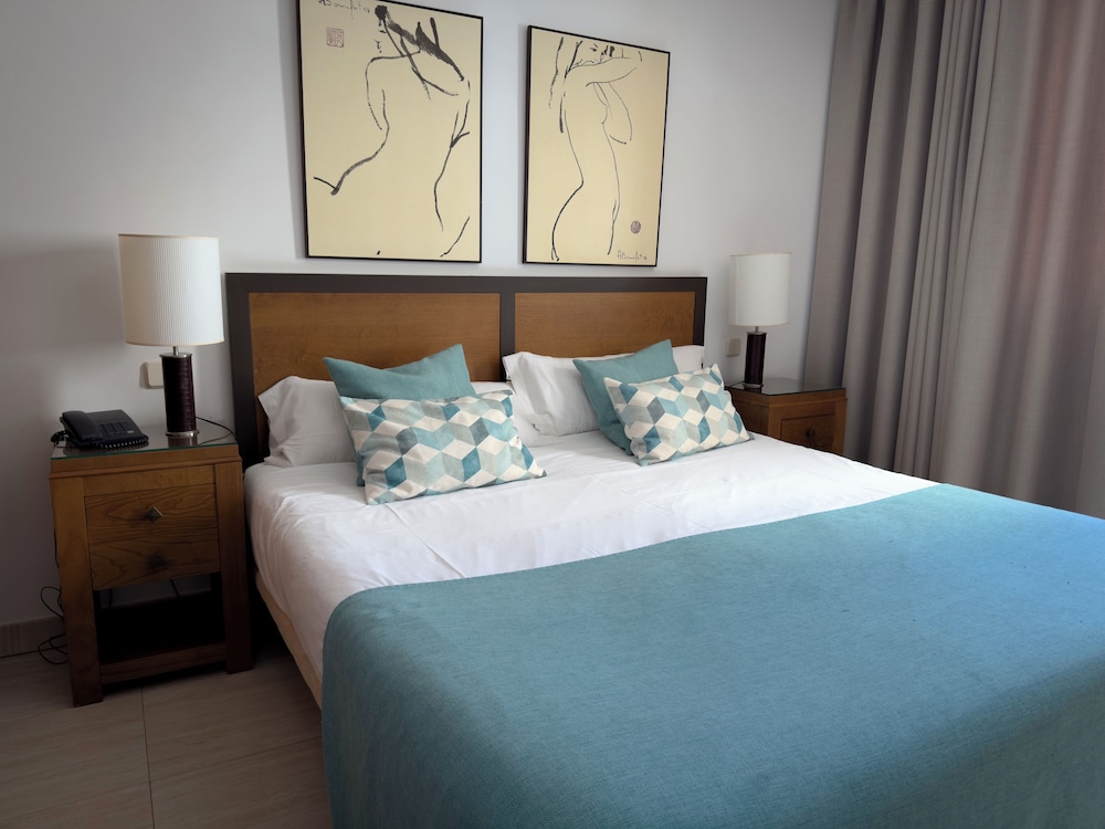 Holiday Club Sol Amadores — Hotel rooms in Puerto Rico, Canary Islands
