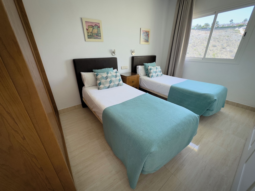 Holiday Club Sol Amadores — Hotel rooms in Puerto Rico, Canary Islands