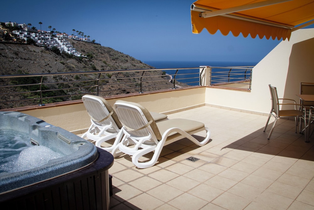 Holiday Club Sol Amadores — Spa in Puerto Rico, Canary Islands