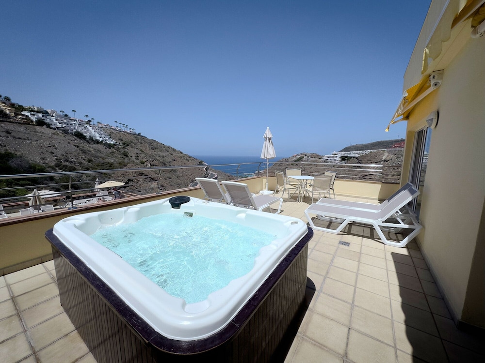 Holiday Club Sol Amadores — Spa in Puerto Rico, Canary Islands