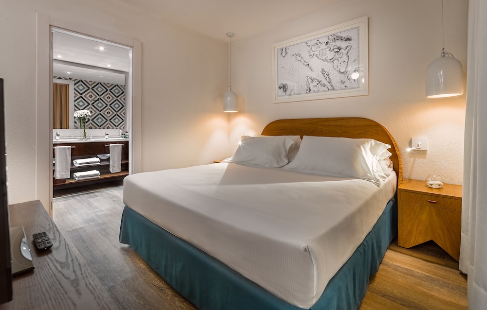 H10 Ocean Suites — Hotel rooms in Corralejo, Canary Islands