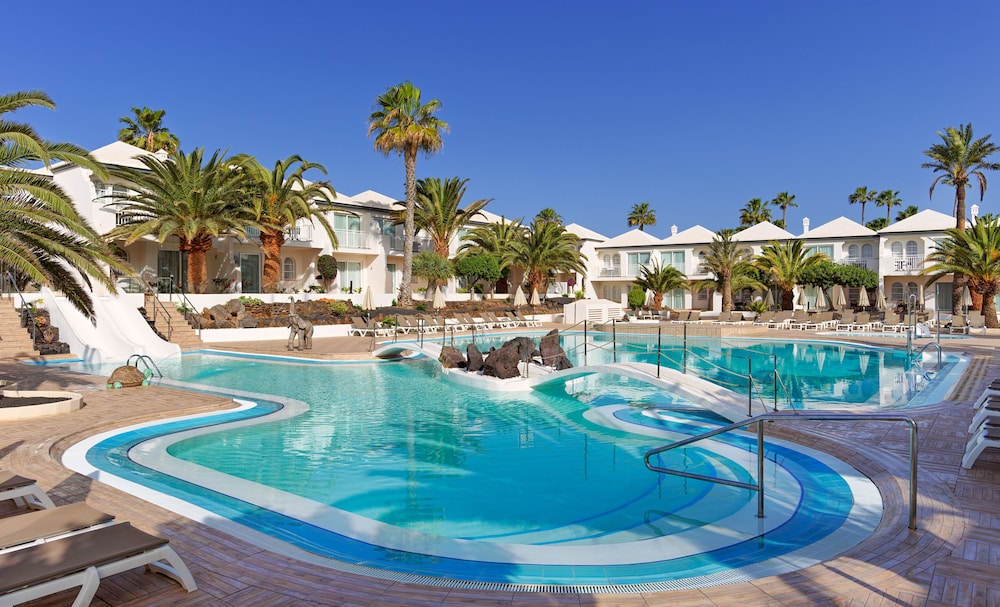 H10 Ocean Suites — Main photo in Corralejo, Canary Islands