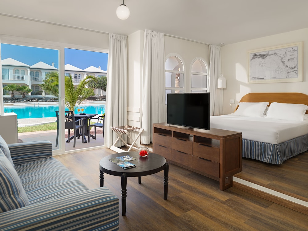 H10 Ocean Suites — Hotel rooms in Corralejo, Canary Islands