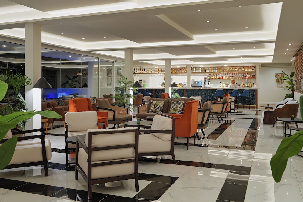 H10 Ocean Suites — Hotel building in Corralejo, Canary Islands