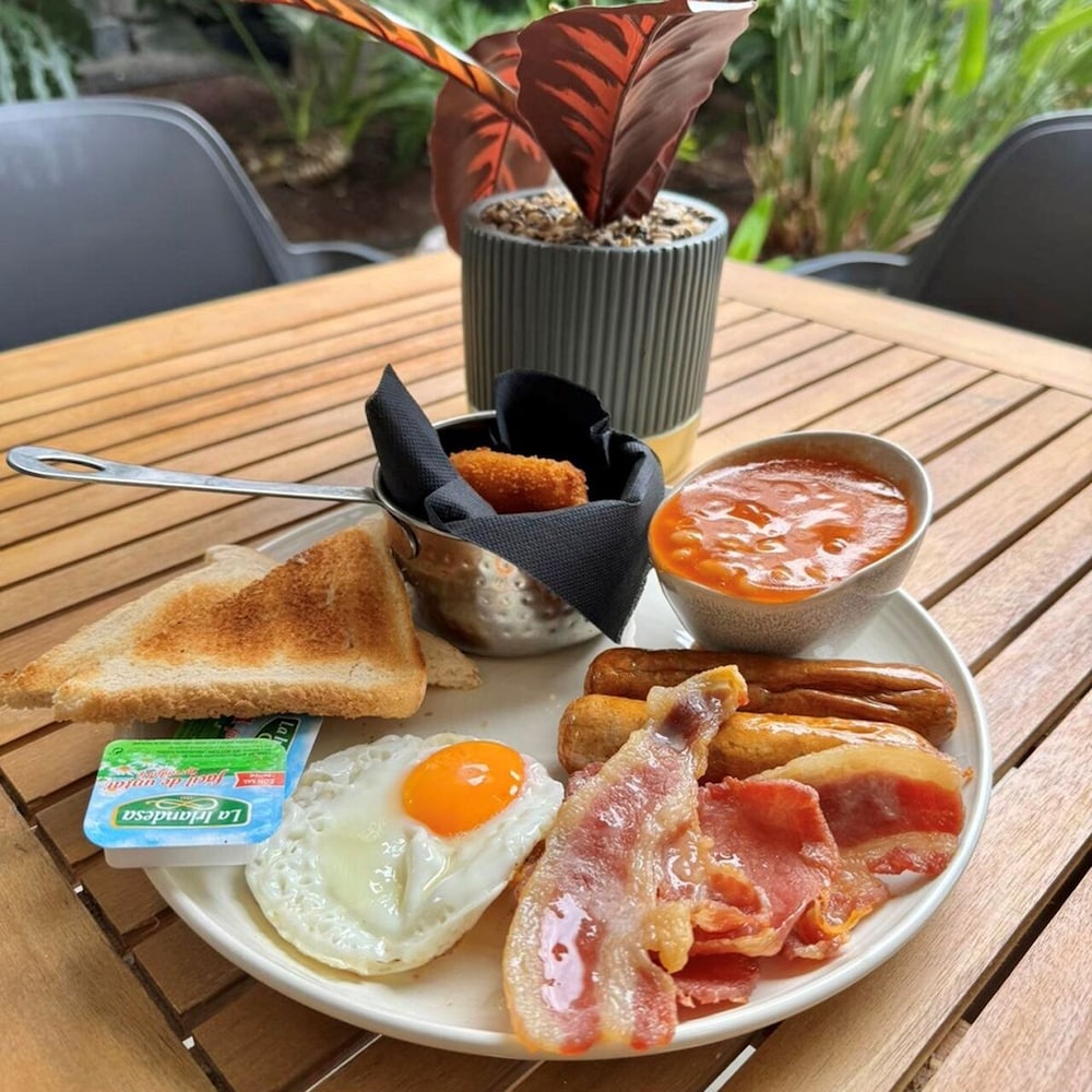 Holiday Club Puerto Calma — Restaurant & bars in Puerto Rico, Canary Islands