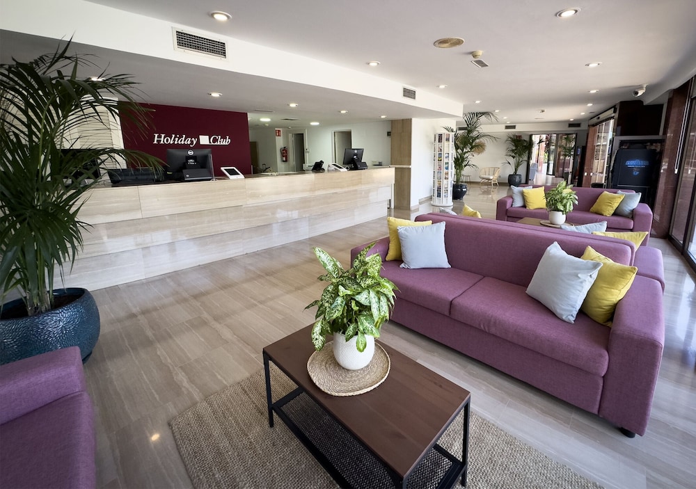 Holiday Club Puerto Calma — Hotel building in Puerto Rico, Canary Islands